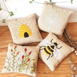 Linen Lavender Bags Embroidery Kit - Bee