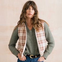 Lily & Me Pavillion Boucle Reversible Gilet - Blush